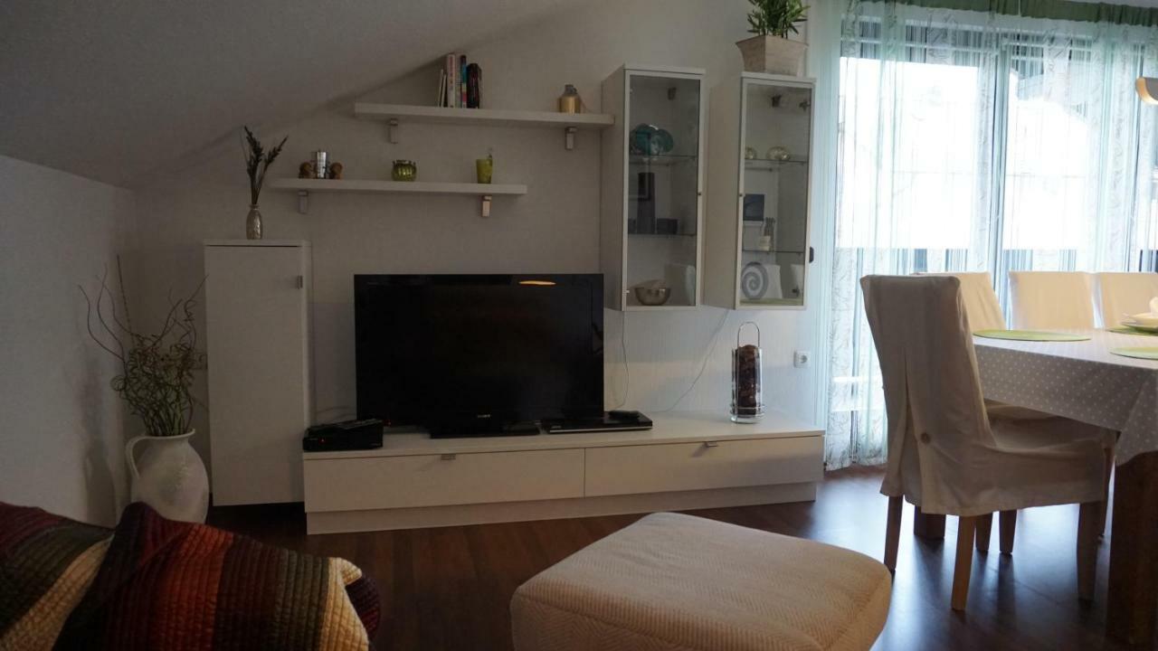 Ferienwohnung Schicker Gmunden Bagian luar foto